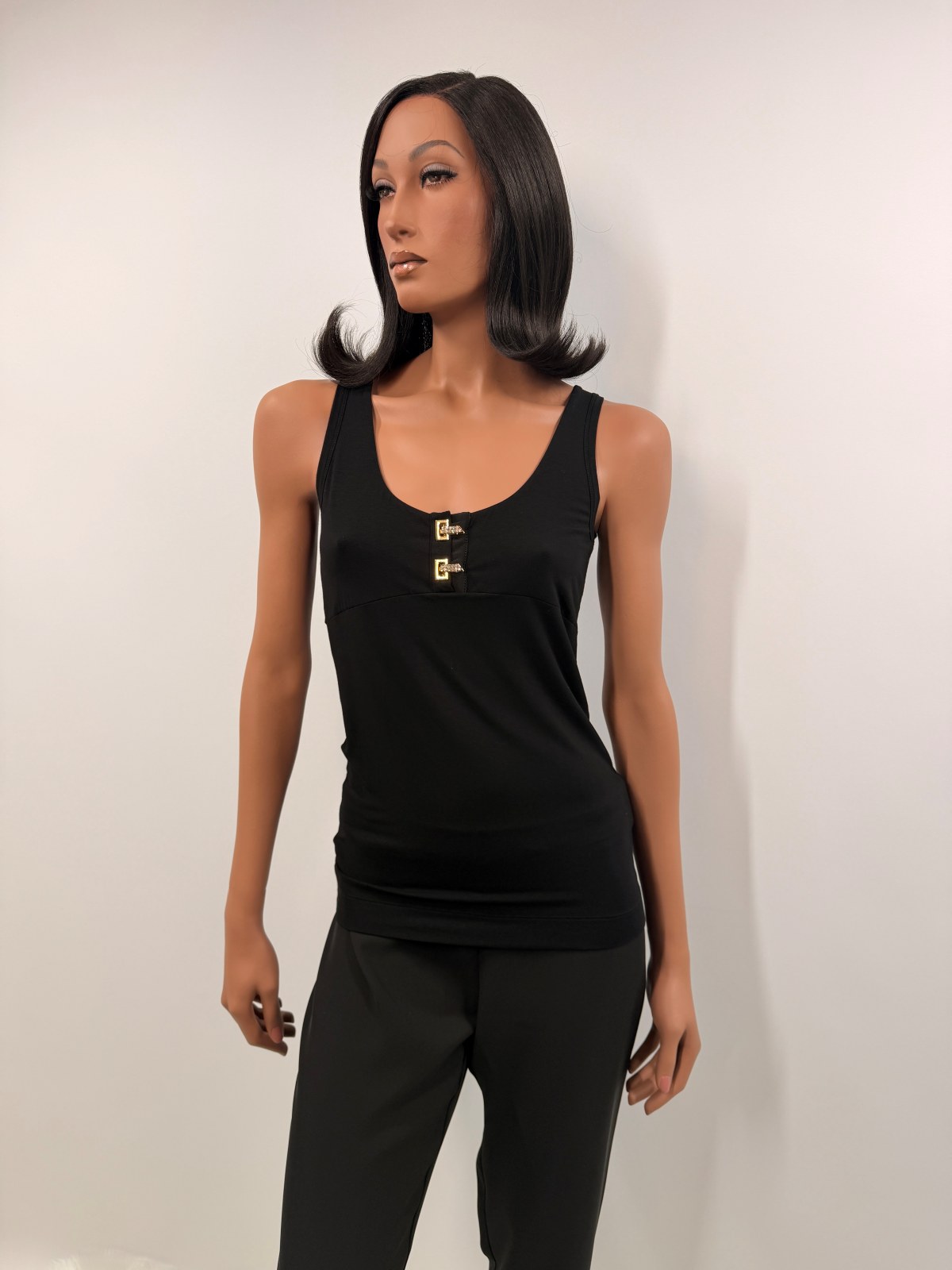 VDP — Black Sleeveless Top
